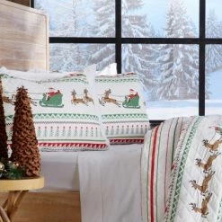 Buy 🔔 Great Bay Home Reversible Christmas Stripes 3-Piece Quilt Set With Shams Festive Collection ✔️