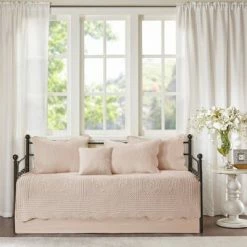 New β Madison Park Genoa 6pc Reversible Scalloped Edge Daybed Cover Set Blush π