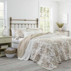 Best Sale ⌛ Bedford Reversible Quilt Set Mocha - Laura Ashley 🤩