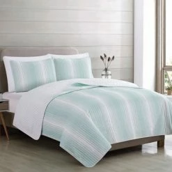 New β Great Bay Home Ombre Striped Reversible Quilt Set Full / Queen Light Blue π