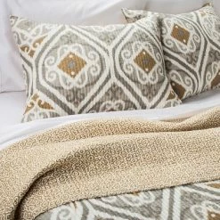Discount ⭐ Zavarka Quilt And Sham Set - homthreads™ 🎉