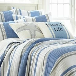 Budget ⭐ St Bart Quilt and Pillow Sham Set - Levtex Home 💯