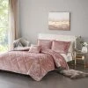 Cheap 🛒 Intelligent Design Alyssa Velvet Bedding Collection 🧨