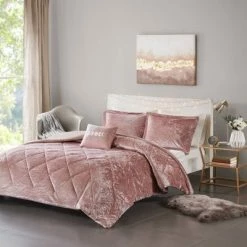 Cheap 🛒 Intelligent Design Alyssa Velvet Bedding Collection 🧨