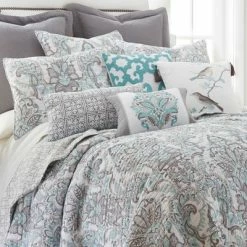 New ✔️ Legacy Paisley Quilt and Pillow Sham Set - Levtex Home 🤩