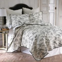 Flash Sale 🔥 Black Toile Quilt and Pillow Sham Set - Levtex Home ✔️
