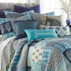 Budget 🎁 Chandra Printed Patchwork Quilt and Pillow Sham Set - Levtex Home 🌟