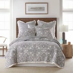 Flash Sale 🎁 Coronado Floral Quilt and Pillow Sham Set - Levtex Home ⌛