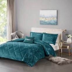 New ✨ Intelligent Design Alyssa Velvet Duvet Cover Set Black 👍
